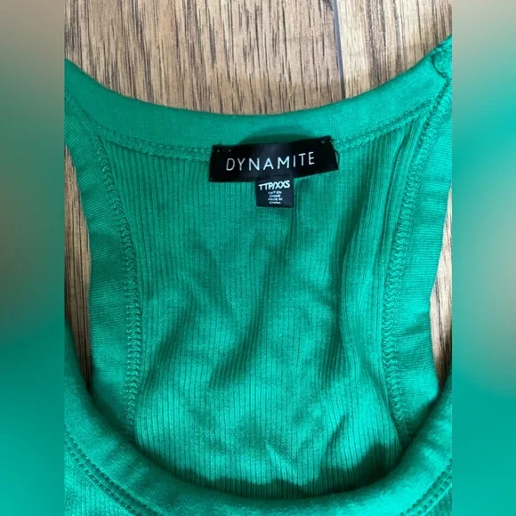 Crop top - Picture 2 of 2